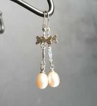 将图片加载到图库查看器,HAPPY000036 PE   7mm Freshwater Pearl Earring (Pink and white colors)