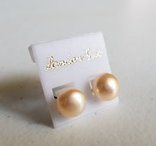 将图片加载到图库查看器,HAPPY000038 PE   9-10mm Freshwater Pearl Studs Earring (Pink, white, and purple colors)