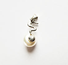 将图片加载到图库查看器,HAPPY000065 PP   9mm Freshwater Pearl Pendant (Black and white colors)