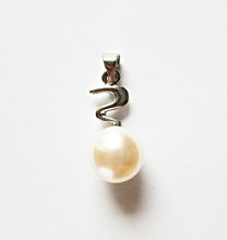 将图片加载到图库查看器,HAPPY000065 PP   9mm Freshwater Pearl Pendant (Black and white colors)