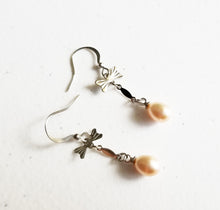 将图片加载到图库查看器,HAPPY000036 PE   7mm Freshwater Pearl Earring (Pink and white colors)