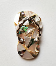 将图片加载到图库查看器，HAPPY000055 SP - PYG5.5   5.5X3.3cm Abalone Shell Pendant (Golden)