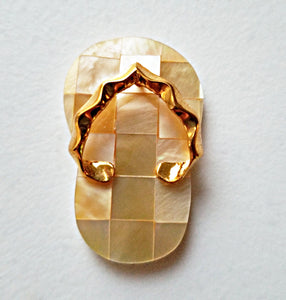 HAPPY000055 SP - P4   4X2.5cm Oyster Shell Pendant (Yellow, white, and black colors)